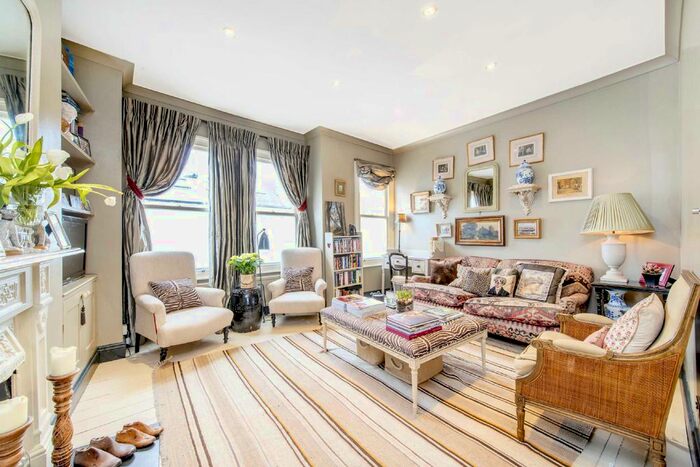 3 Bedroom Flat To Rent In Stephendale Road, Fulham, London, SW6