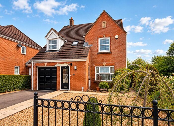 4 Bedroom Detached House For Sale In Hackney Way, Westbury, BA13