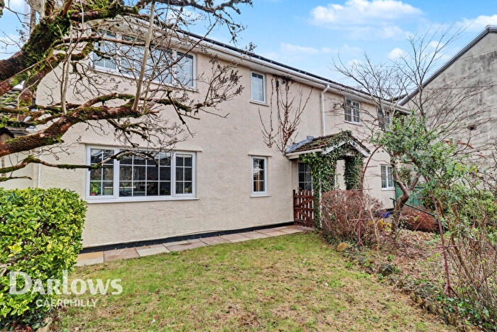 4 Bedroom Detached House For Sale In Commercial Road, Caerphilly, CF83