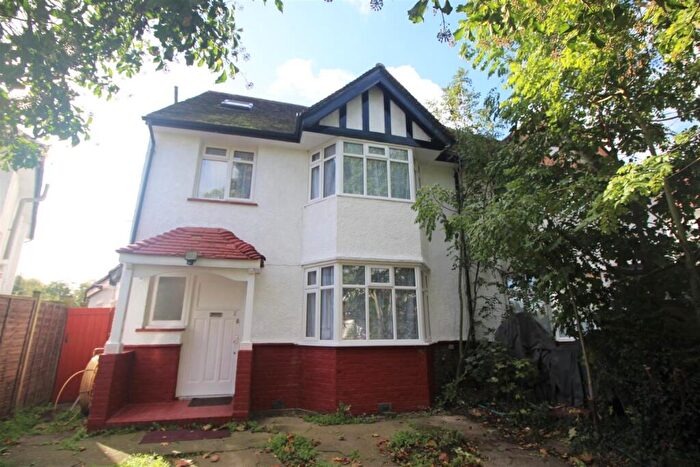Studio To Rent In Whitchurch Lane, Edgware, Greater London, HA8