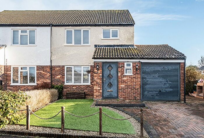 3 Bedroom Semi Detached House For Sale In Crowthers Avenue, Yate, Bristol, Gloucestershire, BS37