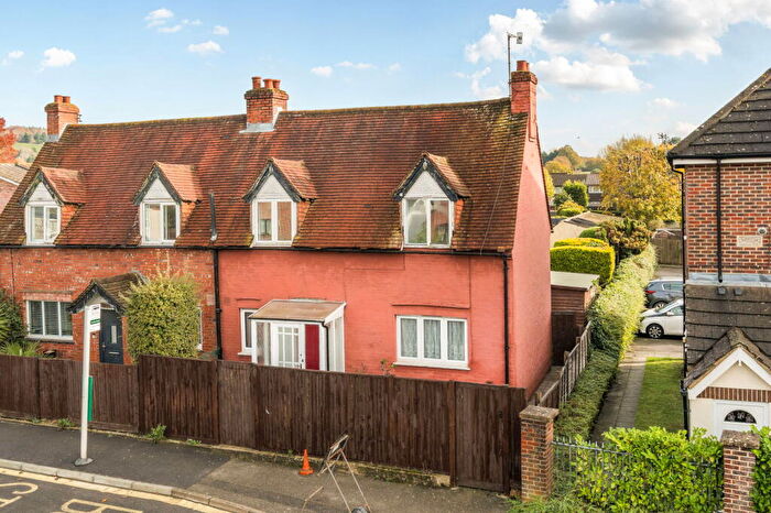 3 Bedroom Semi-Detached House For Sale In Godstone Hill, Godstone, RH9