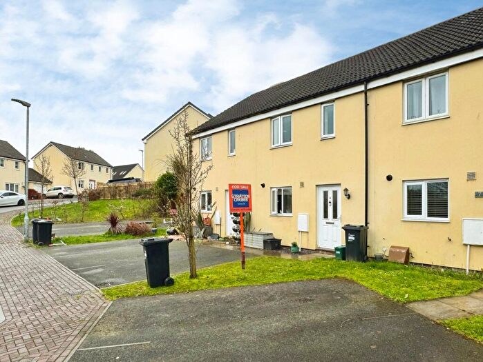 3 Bedroom Terraced House For Sale In Meadowsweet Close, Liskeard, Cornwall, PL14