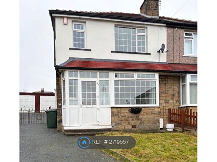 3 Bedroom Semi Detached House To Rent In Westfield Crescent, Shipley, BD18