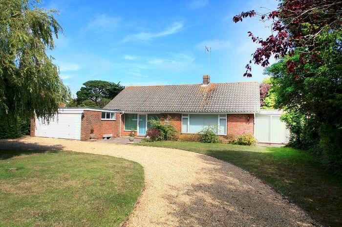 3 Bedroom Bungalow To Rent In Myrtle Grove, Willowhayne, East Preston, West Sussex, BN16