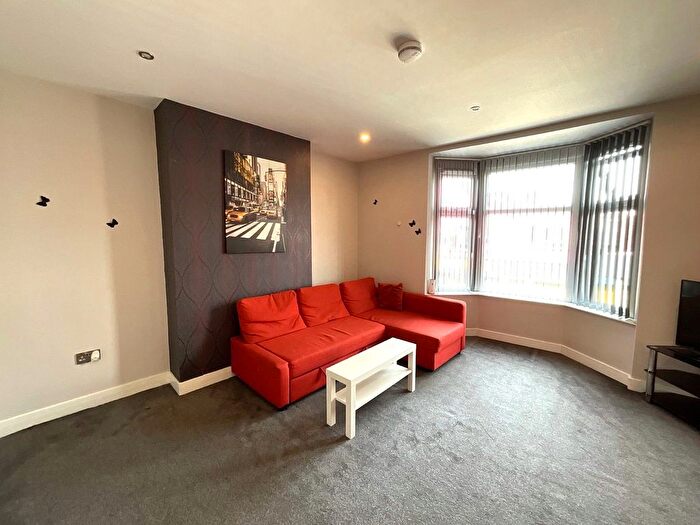 1 Bedroom Flat To Rent In Flat, Copley Road, DN1