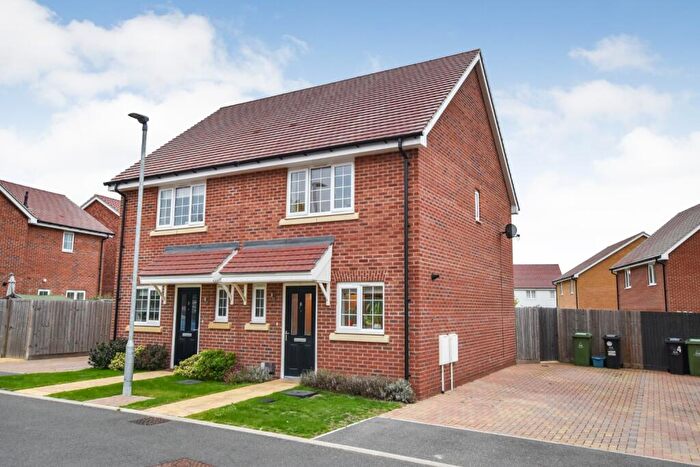 2 Bedroom Semi-Detached House For Sale In Dickens Close, Maldon, CM9