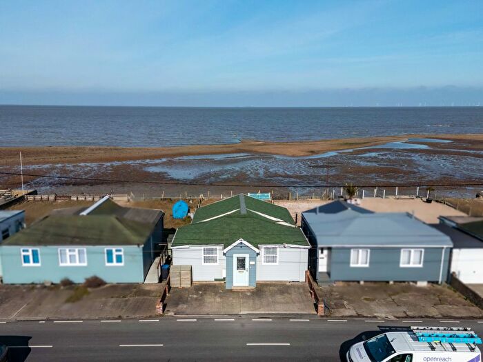 2 Bedroom Bungalow For Sale In Faversham Road, Whitstable, CT5