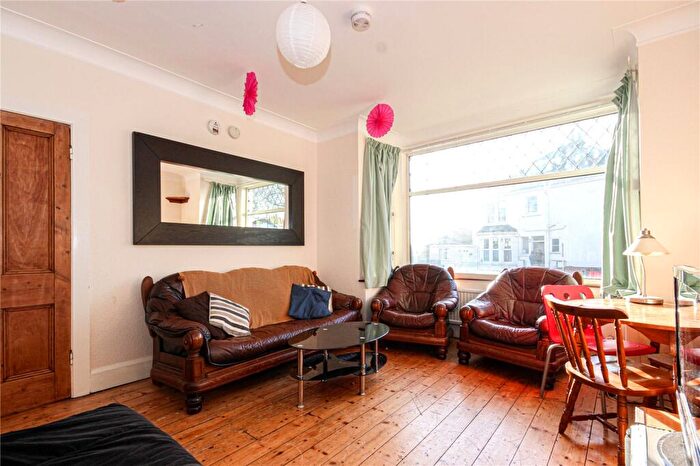 4 Bedroom End Of Terrace House To Rent In Muller Road, Horfield, Bristol, BS7