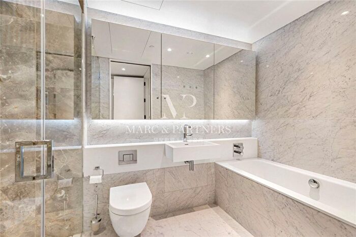 3 Bedroom Flat To Rent In Waterloo, Casson Square, London, SE1