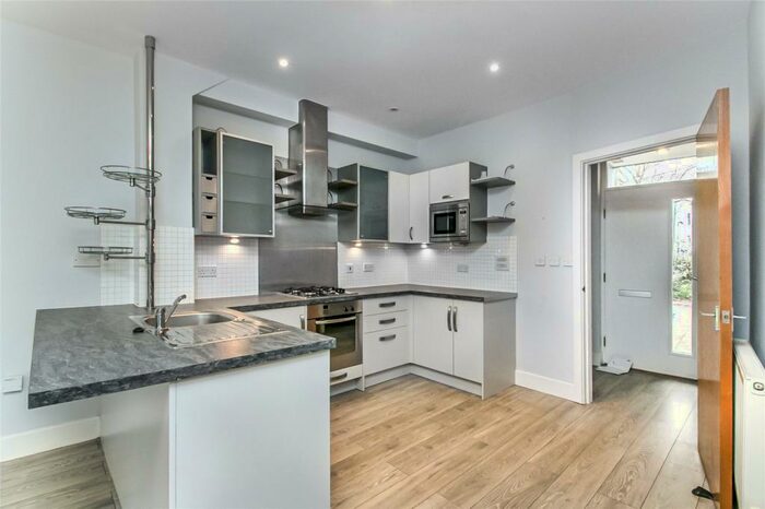 3 Bedroom Terraced House To Rent In Heaven Tree Close, London, N1