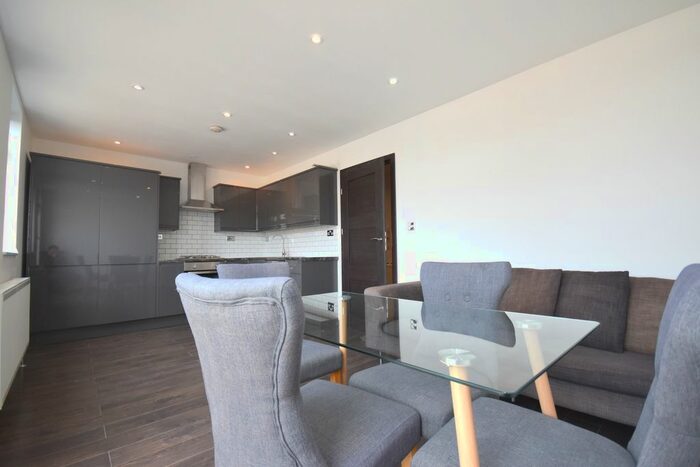 1 Bedroom Flat To Rent In Rye Lane, Peckham, SE15