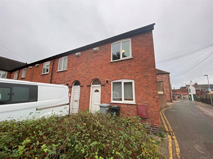 2 Bedroom End Of Terrace House To Rent In Thomas Row, Nantwich., CW5