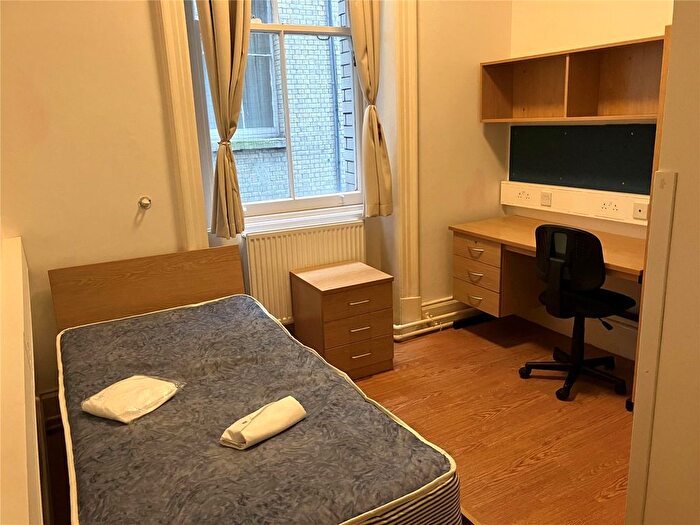 1 Bedroom Flat To Rent In Northumberland House, A Northumberland Avenue, Westminster, London, WC2N