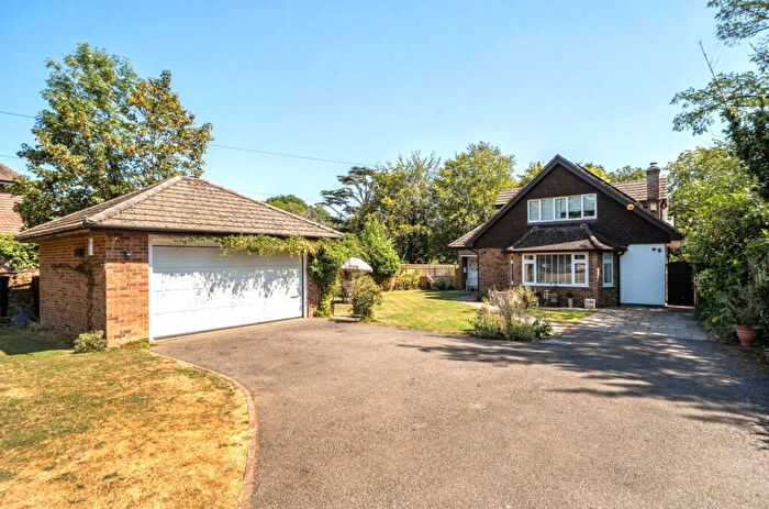 5 Bedroom Detached House For Sale In Chalk Road, Loxwood, RH14