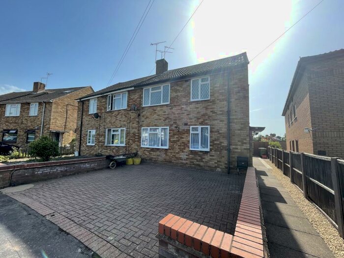 2 Bedroom Maisonette To Rent In Acacia Road, Leamington Spa, CV32