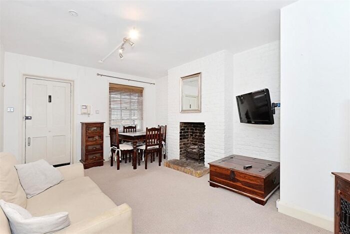 1 Bedroom Flat For Sale In De Walden House, St John's Wood, NW8