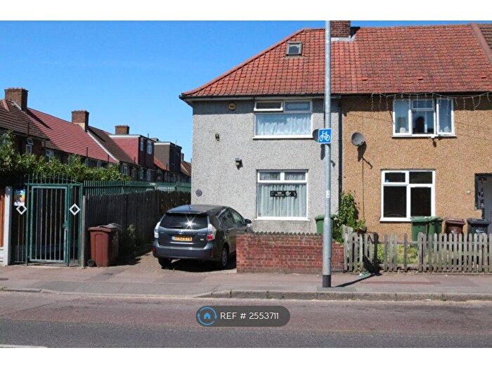 2 Bedroom End Of Terrace House To Rent In Green Lane, Dagenham, RM8