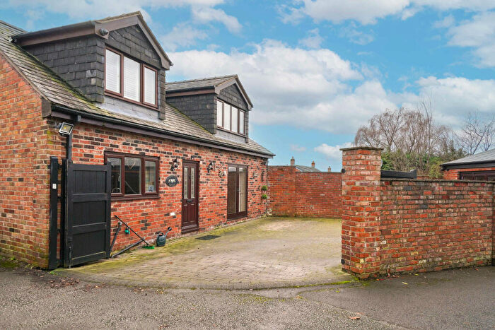 3 Bedroom Detached House To Rent In Lower Goodwin Fold, Bolton, Greater Manchester, BL2
