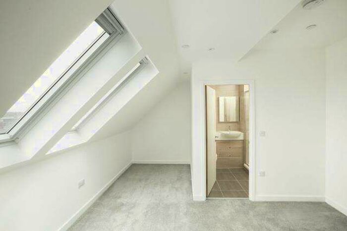 1 Bedroom Apartment To Rent In Millennium Way, Bracknell, RG12