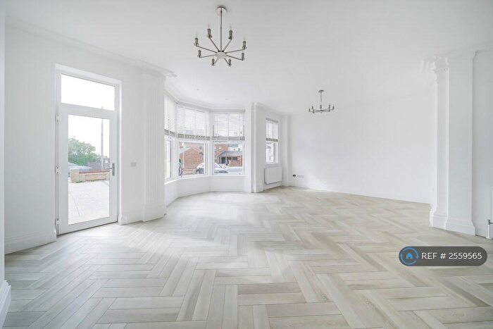 3 Bedroom Flat To Rent In Massandra Court, Weymouth, DT4