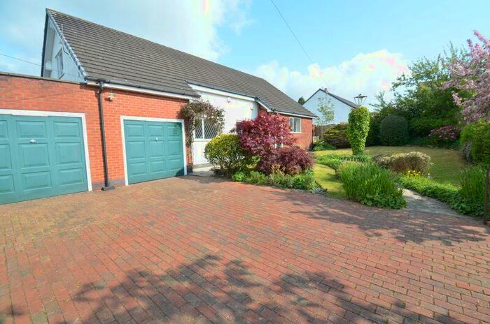 4 Bedroom Detached Bungalow To Rent In Stephenson Drive, Burnley, BB12