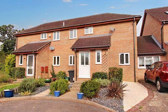 2 Bedroom Terraced House To Rent In Renown Way, Chineham, RG24