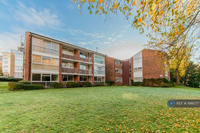 2 Bedroom Flat To Rent In Aran Drive, Stanmore, HA7