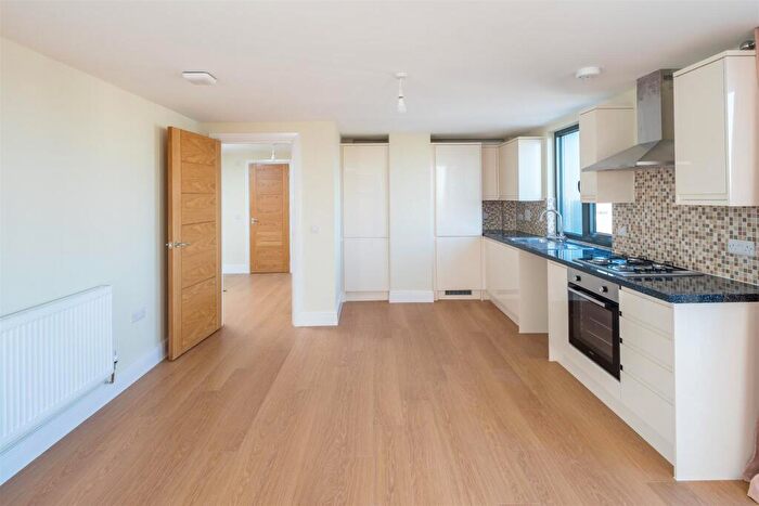 1 Bedroom Apartment To Rent In High Road, Ilford, IG1