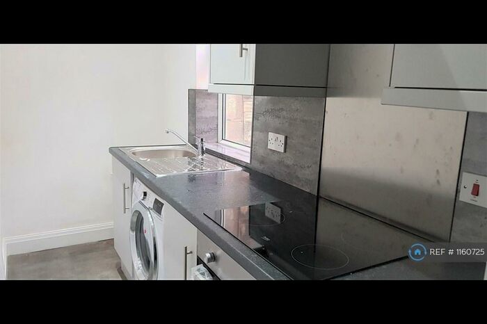 1 Bedroom Flat To Rent In Monk Bridge Road, Leeds, LS6