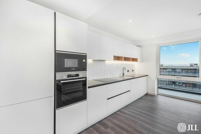 2 Bedroom Flat To Rent In Glenthorne Road, London, W6