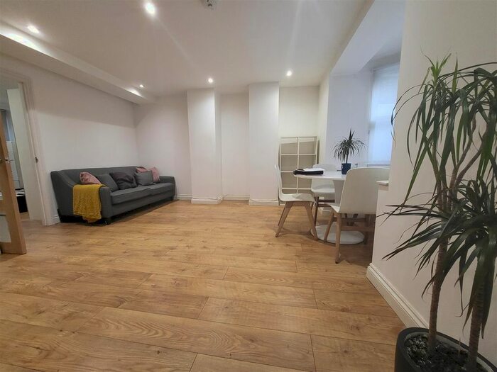 1 Bedroom Flat To Rent In Pyrland Road, London, N5