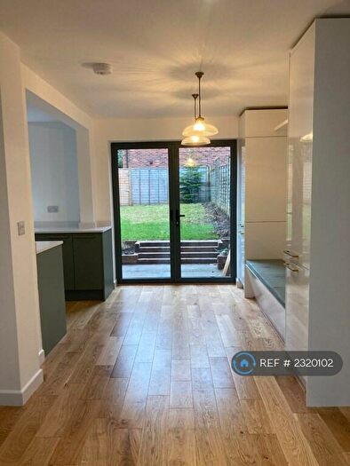 4 Bedroom Terraced House To Rent In Park Hill Road, Birmingham, B17