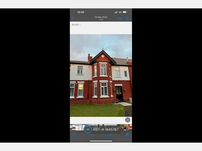 2 Bedroom Flat To Rent In Ground Floor, Southport, PR8