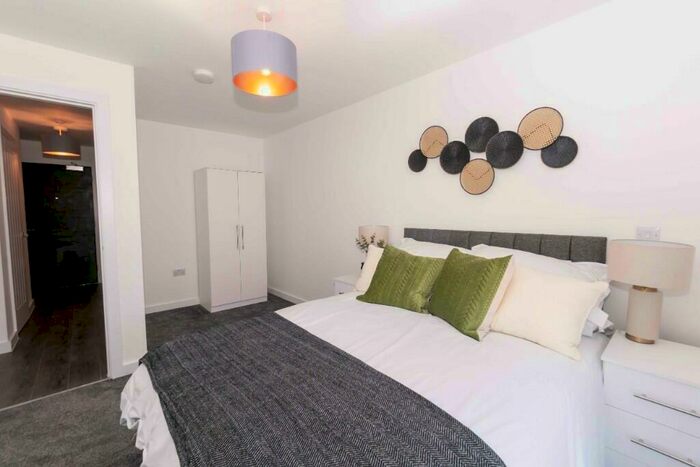 2 Bedroom Apartment To Rent In City Residence, Liverpool, Merseyside, L5