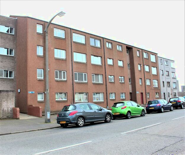 2 Bedroom Flat To Rent In Kerse Road, Grangemouth, FK3