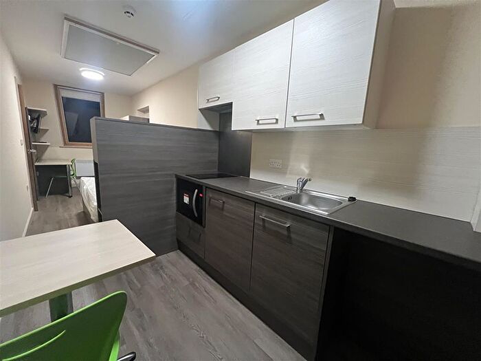 1 Bedroom Flat To Rent In Hounds Gate, Nottingham, NG1