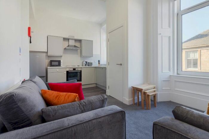 2 Bedroom Flat To Rent In Upper Craigs, Stirling Town, Stirling, FK8