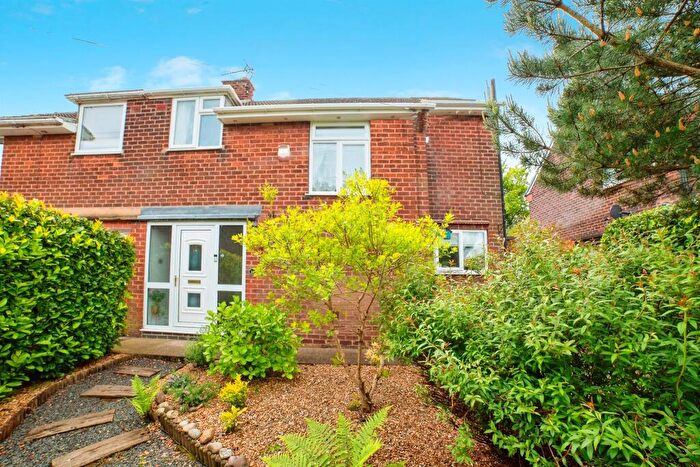 3 Bedroom Semi-Detached House For Sale In Langham Place, Mansfield, NG18