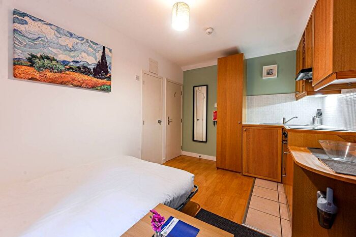 Studio To Rent In Fairholme Road, Barons Court, London, W14