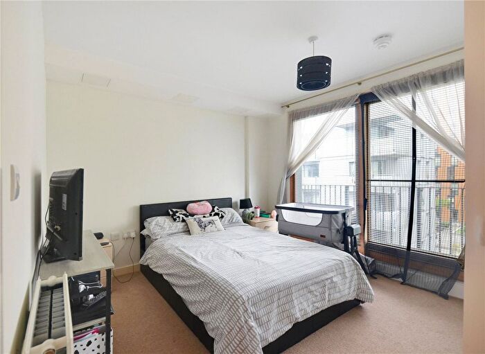 1 Bedroom Flat For Sale In Chatham Place, Reading, Berkshire, RG1