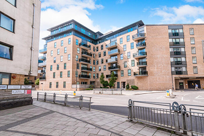 2 Bedroom Flat To Rent In Fleet Street, Brighton, BN1