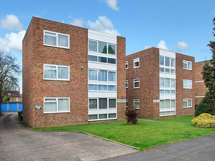 3 Bedroom Flat To Rent In The Park, Sidcup, Kent, DA14