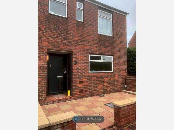 3 Bedroom End Of Terrace House To Rent In Dales Path, Borehamwood WD6