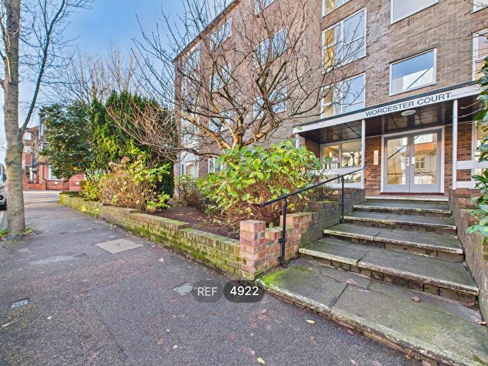 1 Bedroom Flat To Rent In Worcester Court, Windlesham Road, Brighton, BN1