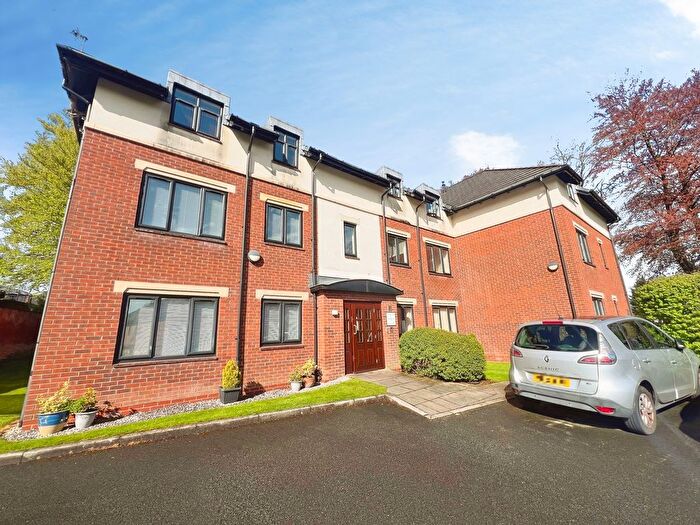 2 Bedroom Flat To Rent In Sweetstone Gardens, Sharples, Bolton, BL1