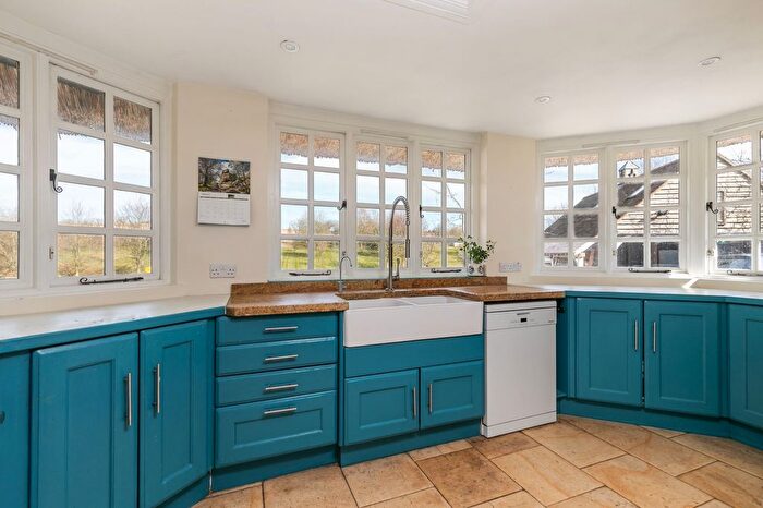 5 Bedroom Detached House For Sale In Chapel Lane, Easton, SO21