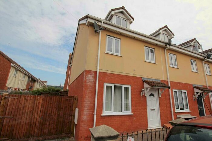 3 Bedroom End Of Terrace House To Rent In Langford Road, Weston Super Mare, BS23