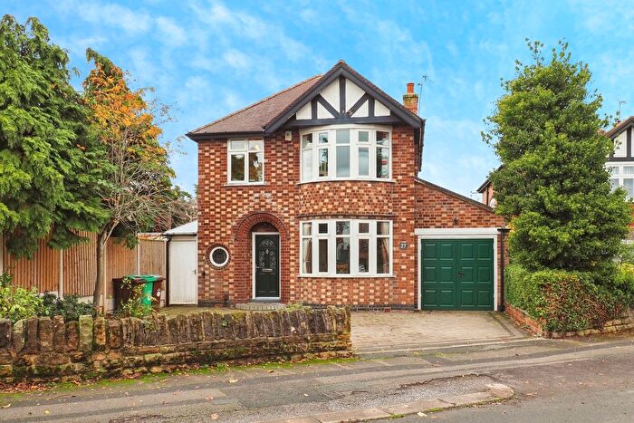 4 Bedroom Detached House For Sale In Woodhall Road, Wollaton, Nottingham, NG8