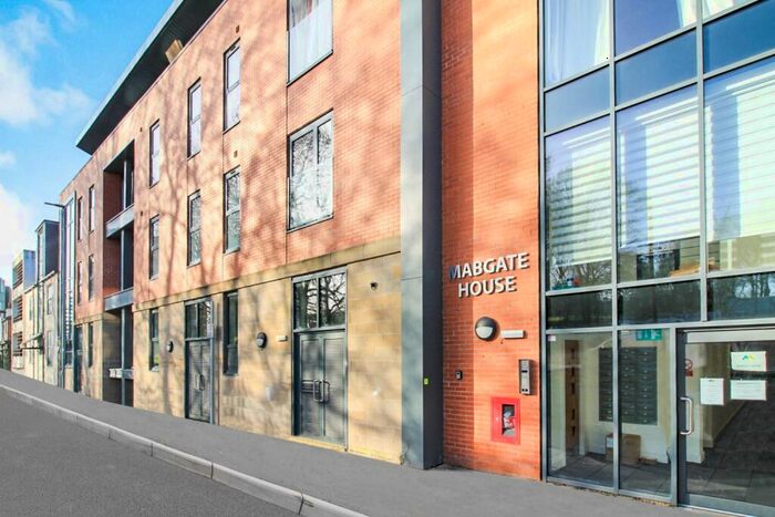 3 Bedroom Apartment To Rent In Mabgate House, City Centre, Leeds, LS9